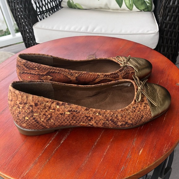 AEROSOLES Shoes - Aerosoles Bectify Snakeskin Cork Ballet Flat - 7.5